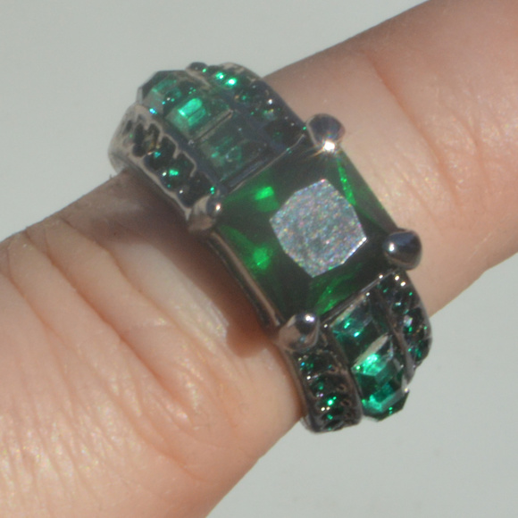 Emerald Green 18k Black Gold Ring Dinner Cocktail - Picture 6 of 6